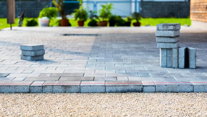 Welke bestrating past het best in jouw tuin