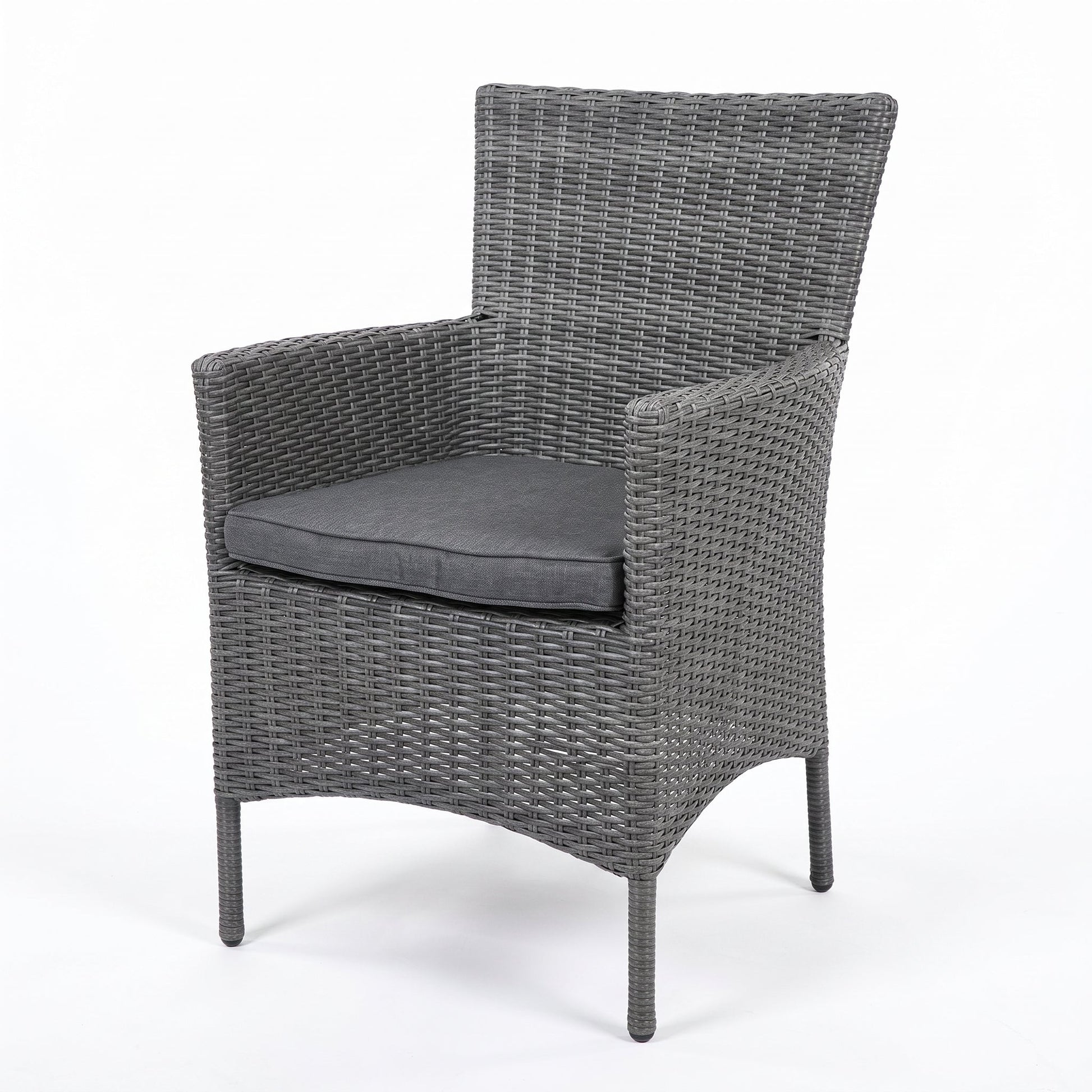 Aruba Tuinstoel | Dining - Rock Grey in een sfeervolle tuin - Outnest tuinmeubelen