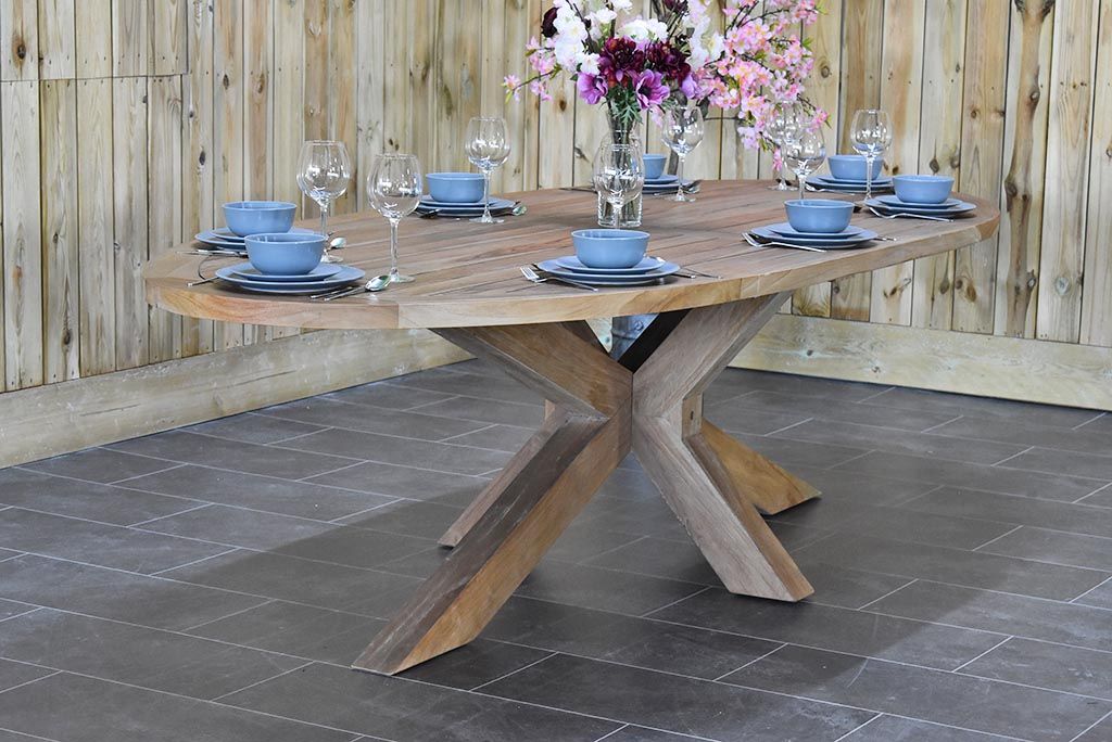 Balok ovale tuintafel 280 cm teak - afbeelding 4 - Outnest