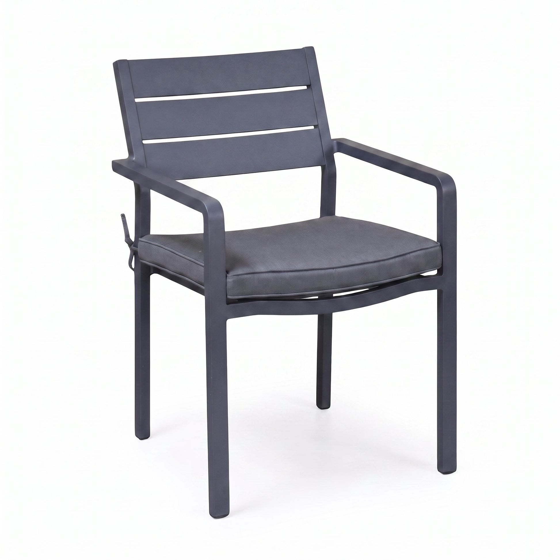 Bolton Stapelbare Tuinstoel | Dining in een sfeervolle tuin - Outnest tuinmeubelen