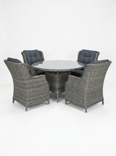 Brasil-Darwin Tuinset 4 Personen - Glas / Kobo Grey in een sfeervolle tuin - Outnest tuinmeubelen