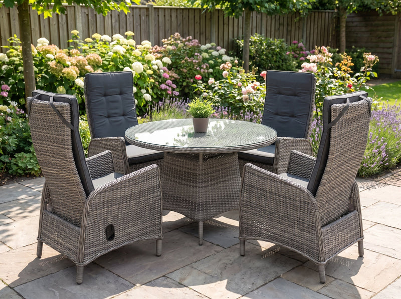 Brasil-Kansas Verstelbare Tuinset 4 Personen - Glas / Kobo Grey in een sfeervolle tuin - Outnest tuinmeubelen