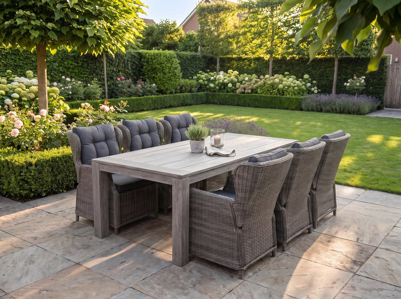 Cancun-Barcelona Verstelbare Tuinset 6 Personen - Acacia / Kobo Grey in een sfeervolle tuin - Outnest tuinmeubelen