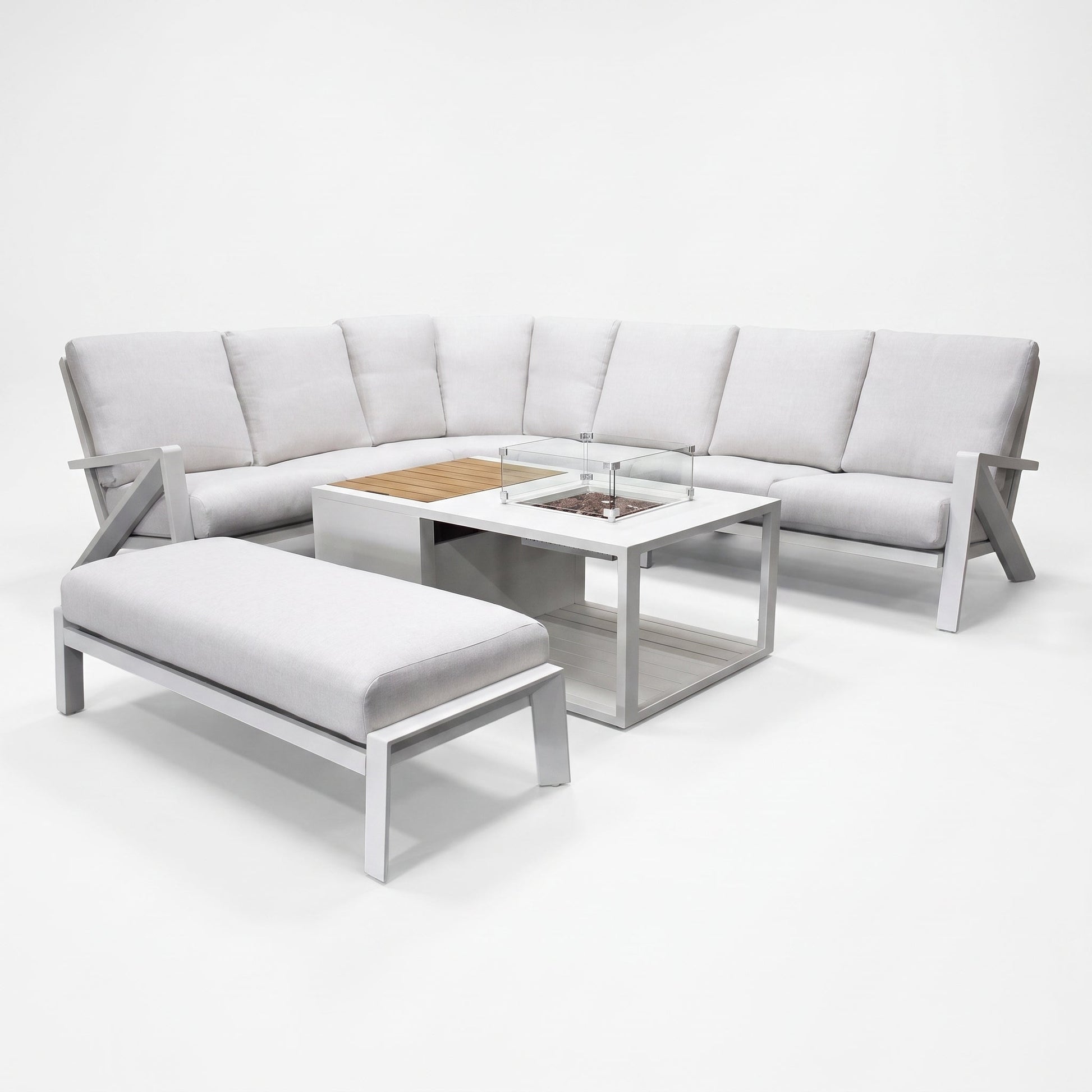Carini Hoek Loungeset White met vuurtafel studiofoto