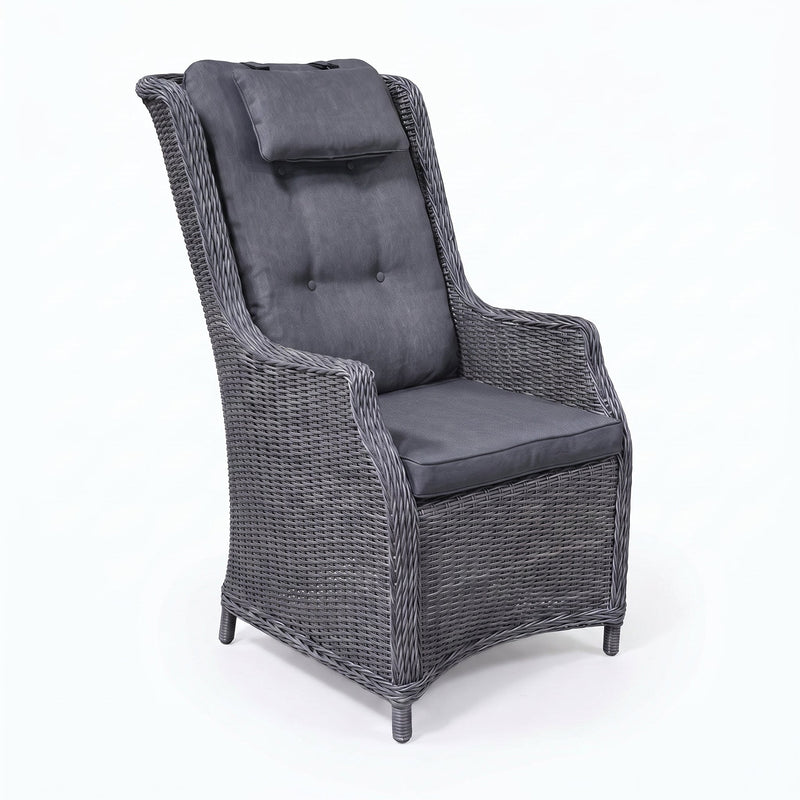 Darwin Tuinstoel | Dining, Hoge Rugleuning - Rock Grey in een sfeervolle tuin - Outnest tuinmeubelen