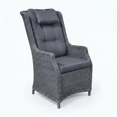 Darwin Tuinstoel | Dining, Hoge Rugleuning - Rock Grey in een sfeervolle tuin - Outnest tuinmeubelen
