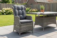 Darwin Verstelbare Tuinstoel | Dining - Kobo Grey in een sfeervolle tuin - Outnest tuinmeubelen
