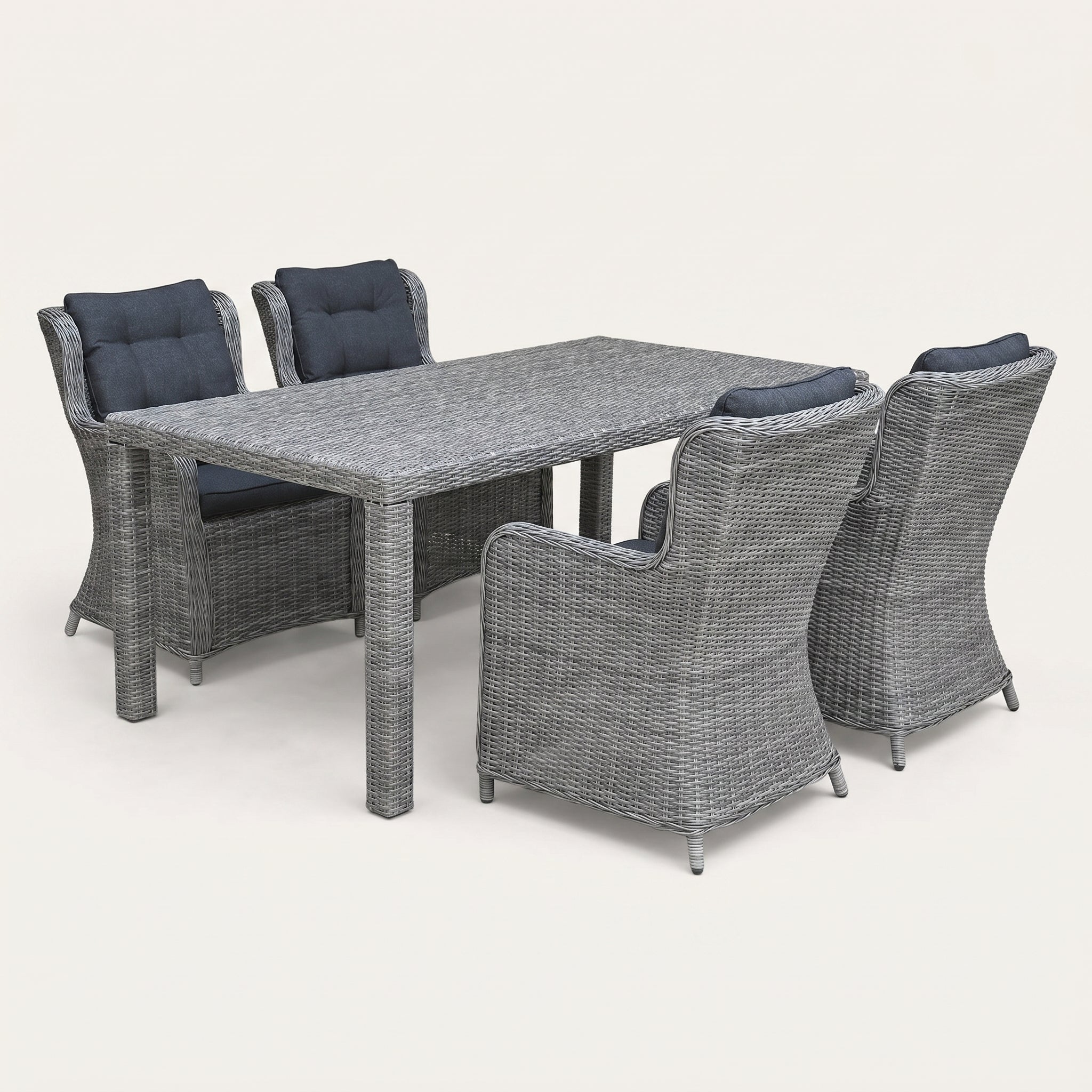 Delano Tuinstoel | Dining - Natural Grey in een sfeervolle tuin - Outnest tuinmeubelen
