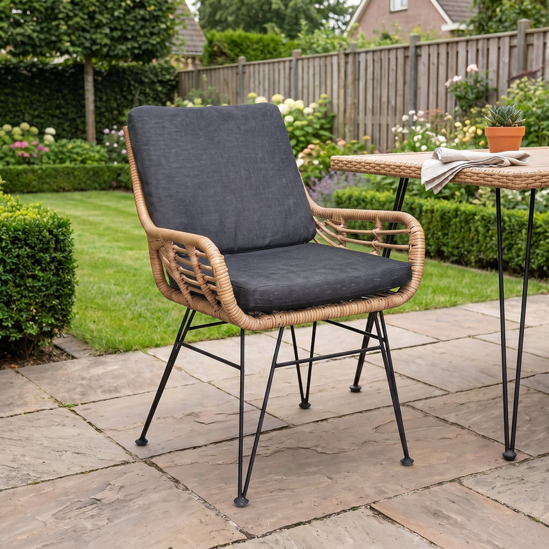 Dover Tuinstoel | Dining in een sfeervolle tuin - Outnest tuinmeubelen