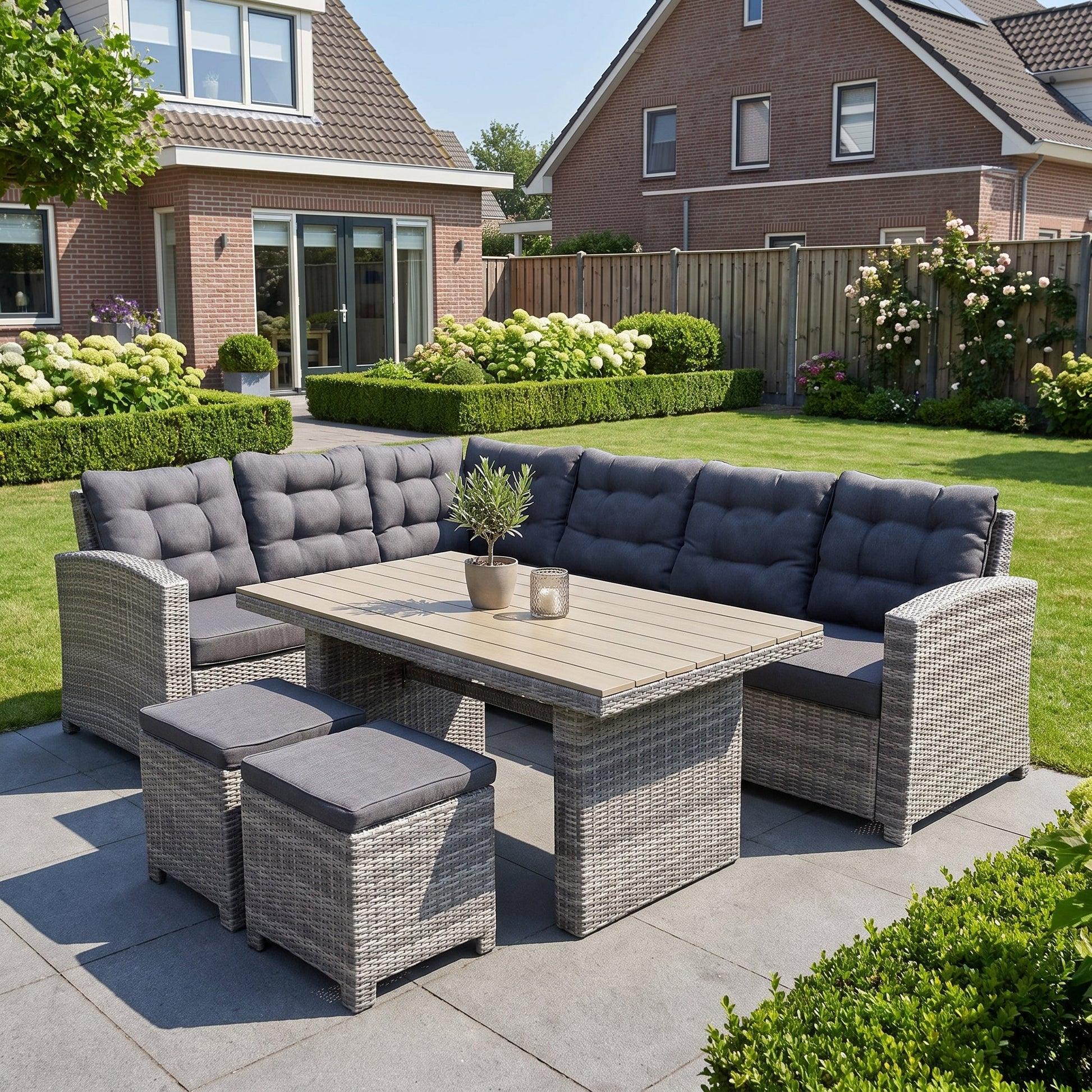 Las Palmas Dining Loungeset - Light Grey / Hoge tafel, polywood / Links in een sfeervolle tuin - Outnest tuinmeubelen