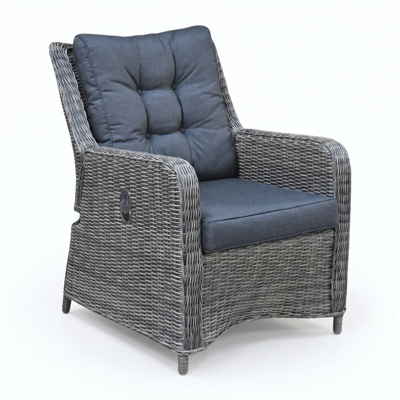 Madrid Verstelbare Tuinstoel | Lounge - Kobo Grey in een sfeervolle tuin - Outnest tuinmeubelen