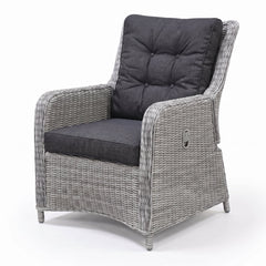 Madrid Verstelbare Tuinstoel | Lounge - Light Kobo Grey in een sfeervolle tuin - Outnest tuinmeubelen