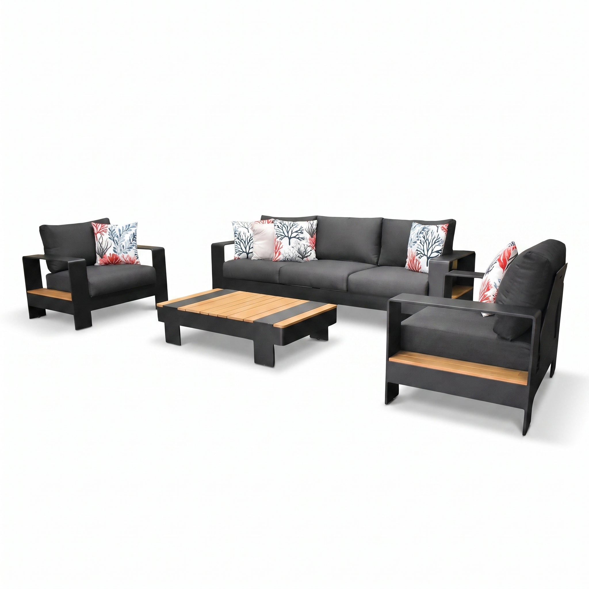 Megara Loungeset in een sfeervolle tuin - Outnest tuinmeubelen