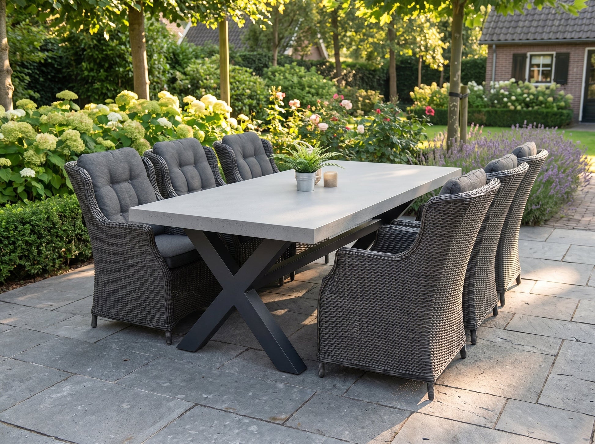 Norwich-Darwin Tuinset 6 Personen - Polystone, Gepoedercoat staal / Rock Grey in een sfeervolle tuin - Outnest tuinmeubelen