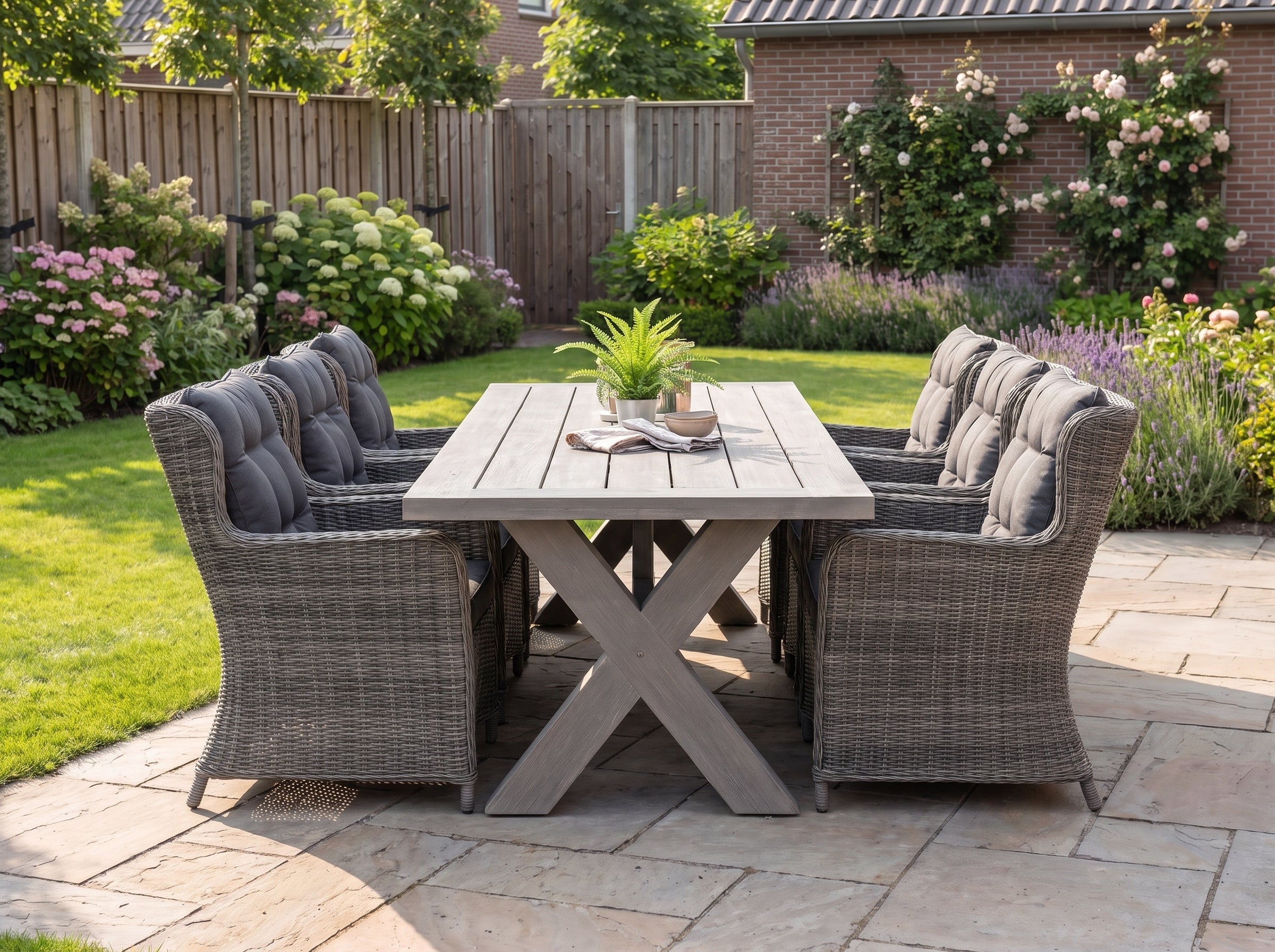 Norwich-Delano Tuinset 6 Personen - Acacia / Natural Grey in een sfeervolle tuin - Outnest tuinmeubelen