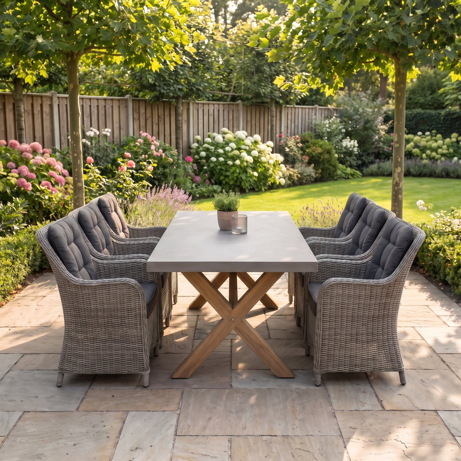 Norwich-Delano Tuinset 6 Personen Polystone Kobo Grey in sfeervolle tuin - Outnest tuinmeubelen