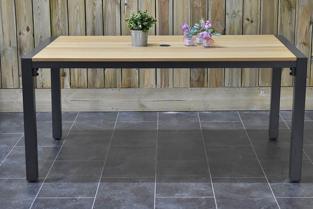 Oklahoma tuintafel 160x100 teak Dark Grey - bladdetail - Outnest