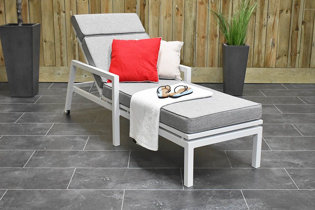 Birmingham-Bolton Tuinset 6 Personen