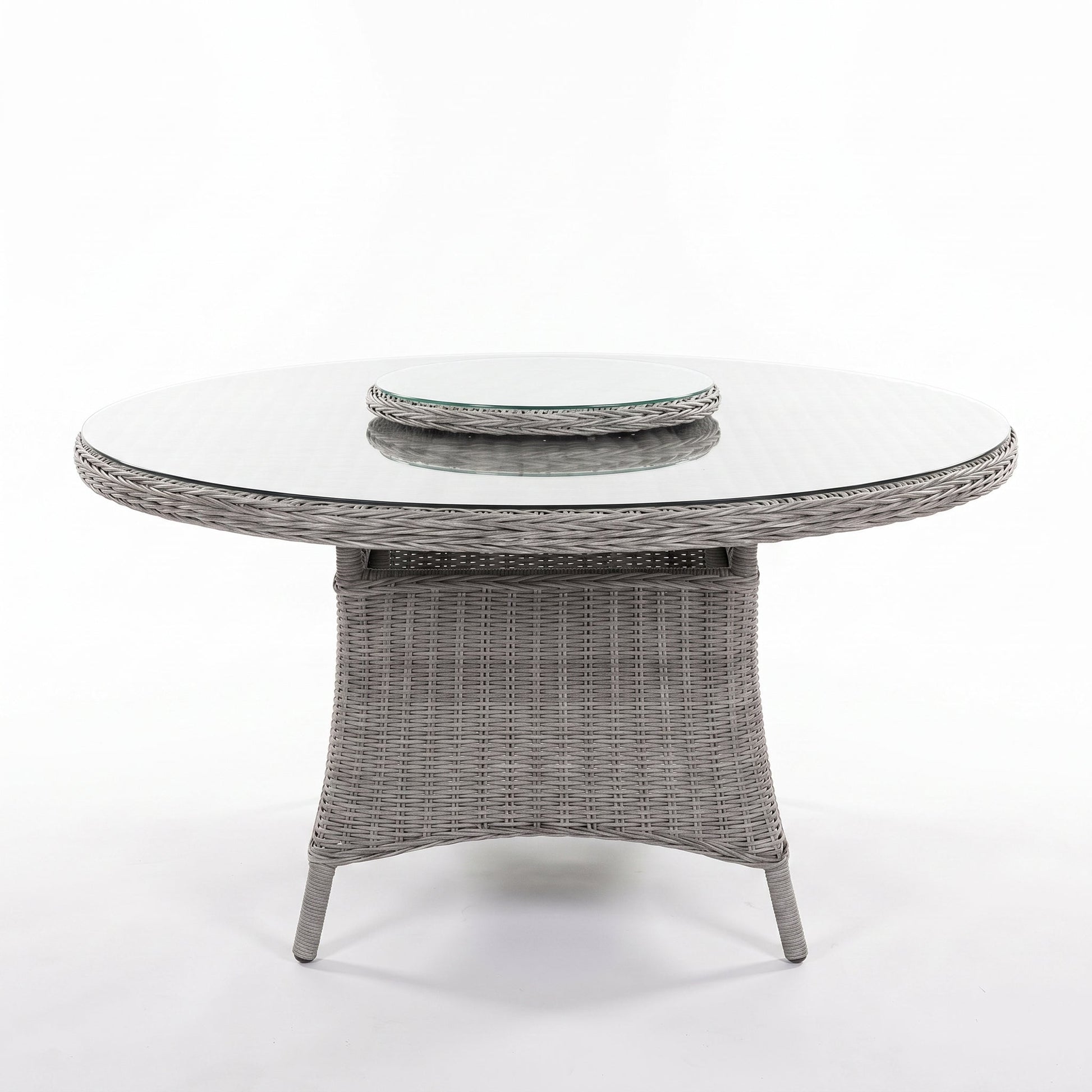 Rio Ronde Tuintafel 150 cm - Glas / Light Kobo Grey in een sfeervolle tuin - Outnest tuinmeubelen