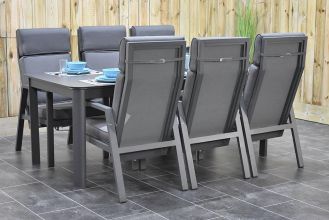 Bolero Uitschuifbare Aluminium Tafel 200 / 300 met 6 Oxford Verstelbare Dining Tuinstoelen Dark Grey