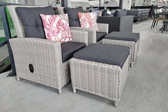 New York Verstelbare Loungeset 2 Lounge Tuinstoelen met Hockers Light Kobo Grey SHOWROOMMODEL