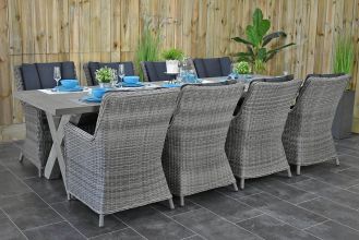 Norwich Tafel 300 Vintage Antique Grey met 8 Avalon Dining Tuinstoelen Natural Grey SHOWROOMMODEL