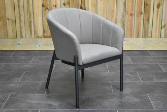 Biscayne Dining Tuinstoel Quick Dry Foam Beige SHOWROOMMODEL