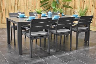 Veneto Tafel 220 Keramischblad met 6 Bolton Aluminium Dining Tuinstoelen Stapelbaar Dark Grey SHOWROOMMODEL
