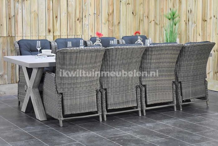 Anders Onweersbui stilte Norwich Tafel 300 Polystone Vintage Antique Grey met 8 Darwin Verstelbare  Dining Tuinstoelen Kobo Grey