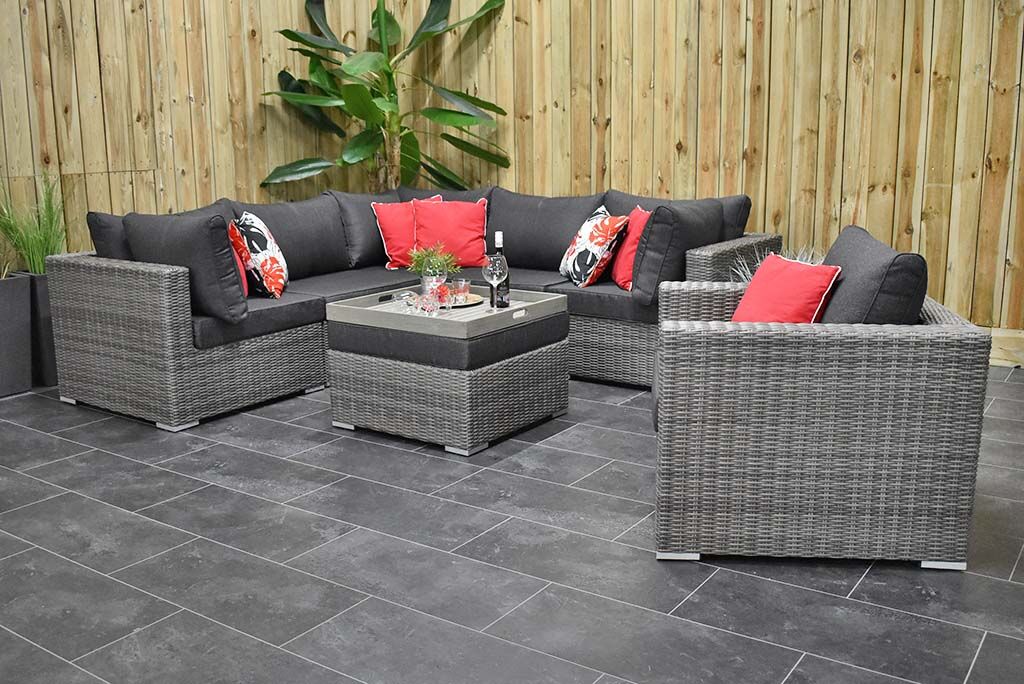 Pak je kans in de outlet van Oude Wesselink Tuinmeubelen